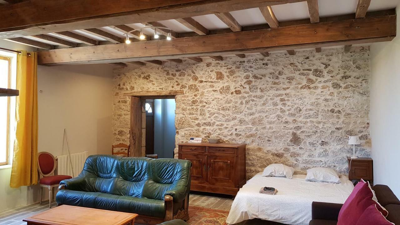 Вилла Le Beugnon La Pommeraie-sur-Sevre Экстерьер фото