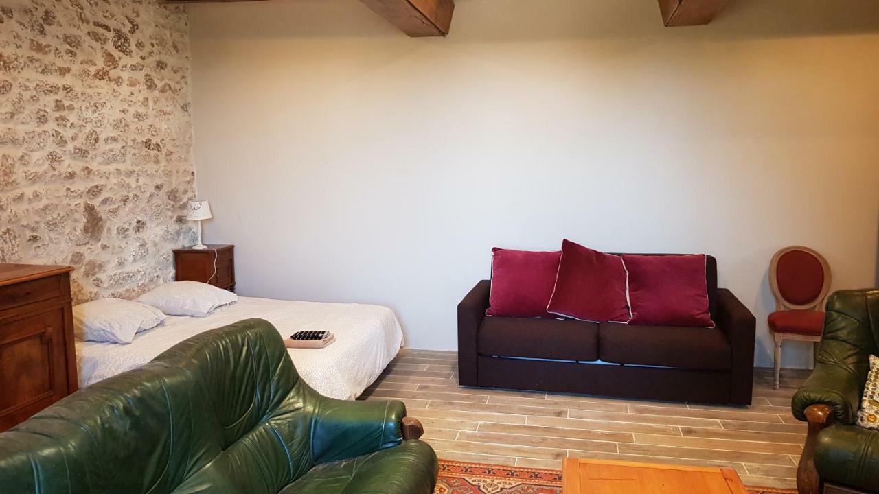 Вилла Le Beugnon La Pommeraie-sur-Sevre Экстерьер фото