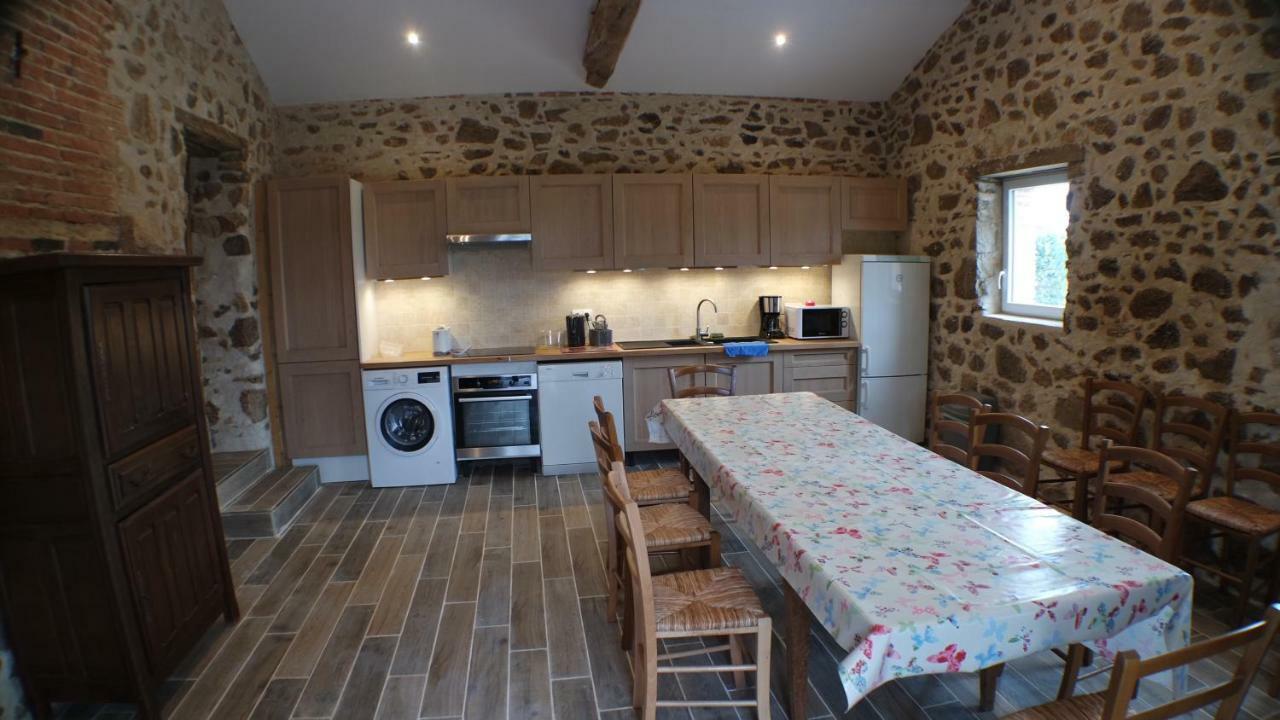 Вилла Le Beugnon La Pommeraie-sur-Sevre Экстерьер фото
